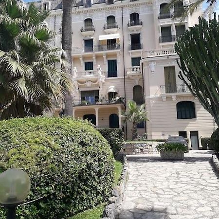 La Casa Di Anna, In Palazzina Liberty Fronte Parco Apartment Bordighera Exterior photo